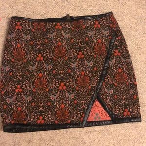 Express mini skirt